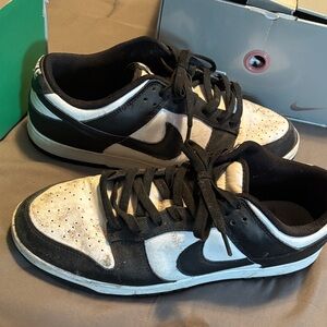 Nike Black and White Athletic Shoes